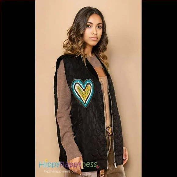 New POL Clothing Whimsical Light Quilted Vest Black with Heart Patches NWT - Picture 4 of 7